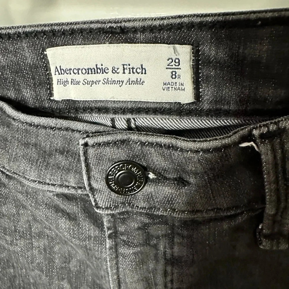 Abercrombie & Fitch Curve Love High Rise Super Skinny Ankle leopard print Jean - Picture 2 of 3